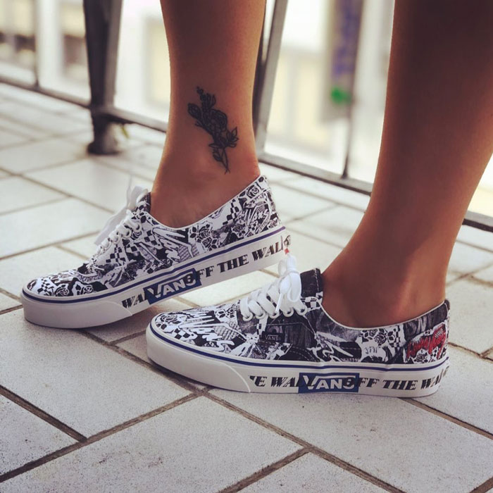 Era on sale lady vans